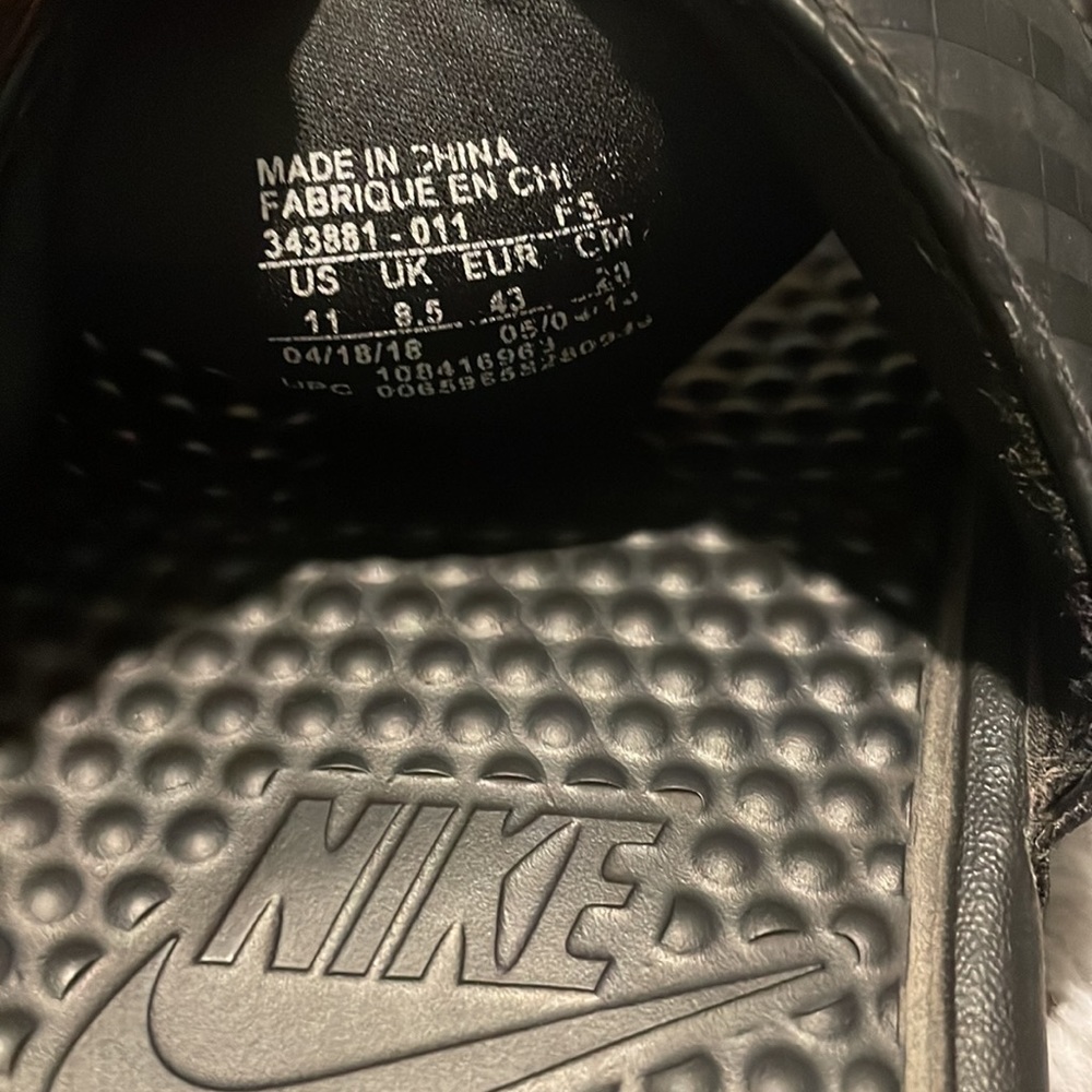 Nike slides - Picture 2 of 3